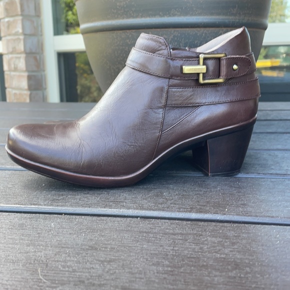 Naturalizer ankle boots size 8.5 - Picture 2 of 6